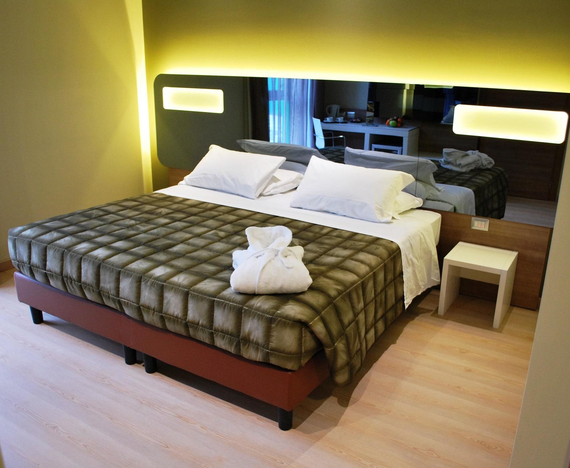 Idea Hotel Plus Savona Esterno foto