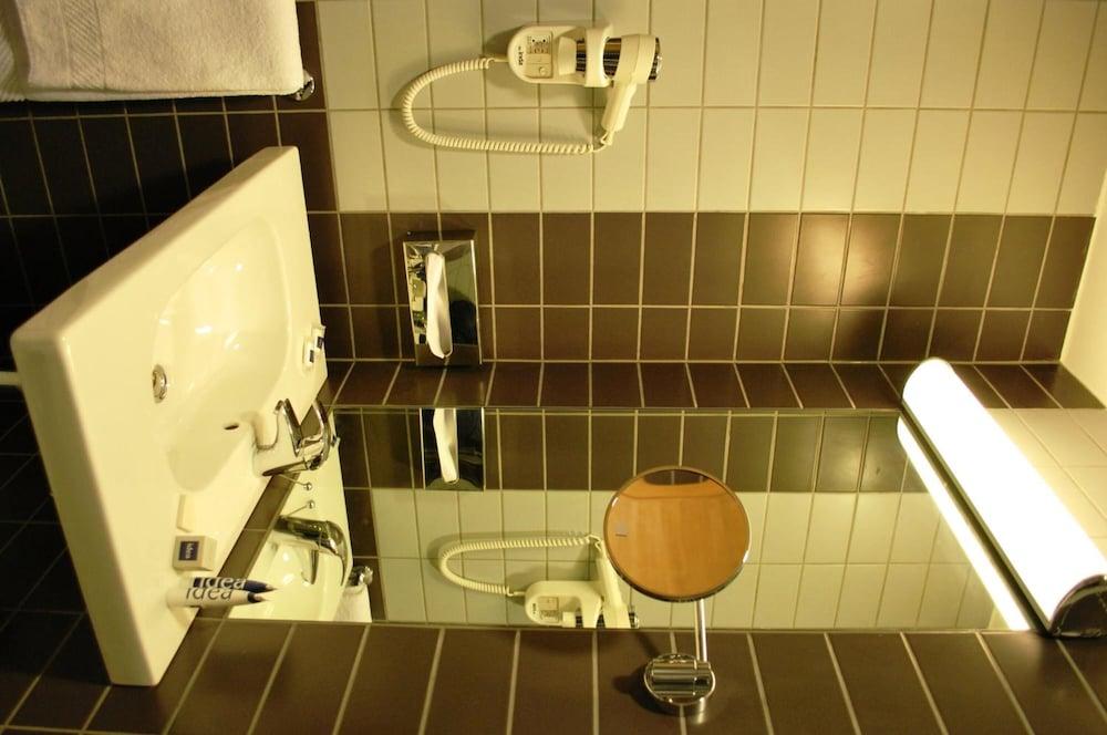 Idea Hotel Plus Savona Esterno foto