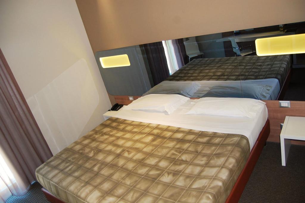 Idea Hotel Plus Savona Esterno foto