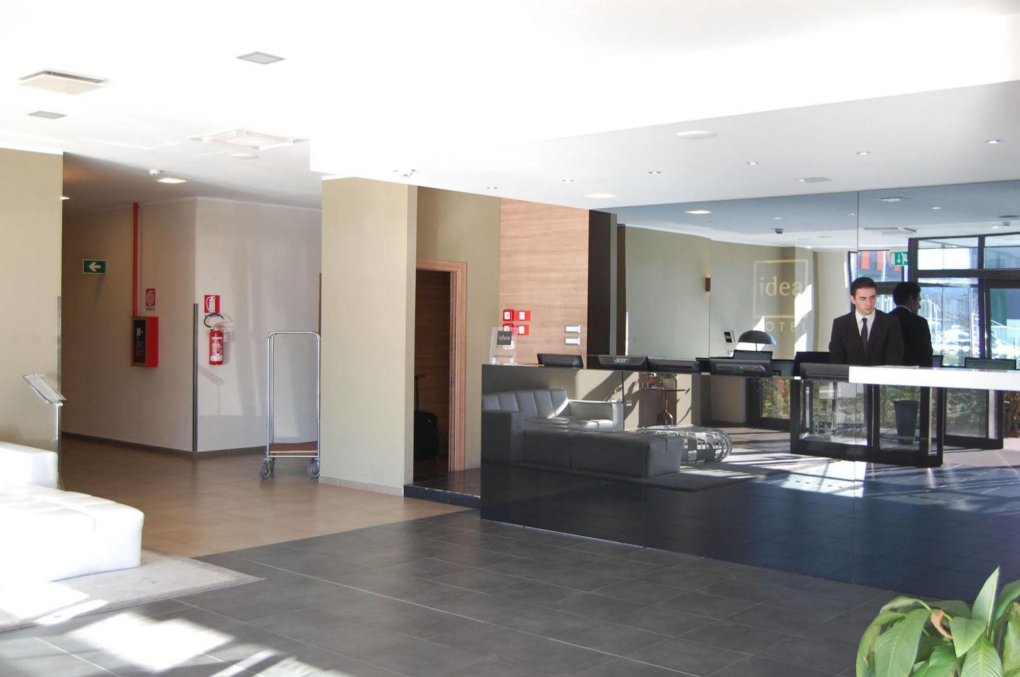 Idea Hotel Plus Savona Esterno foto